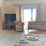 Rantos P. Cottage